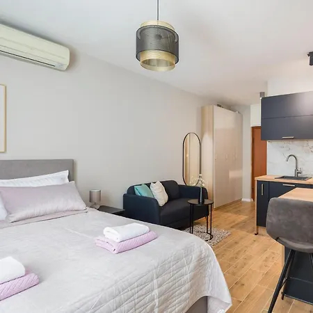 Luxury Near The Sea Apartment